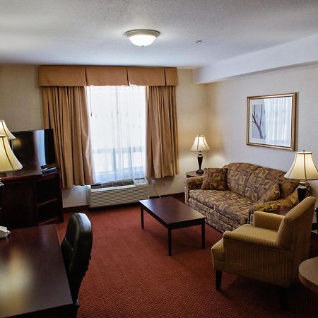 Peavine Inn & Suites High Prairie Экстерьер фото