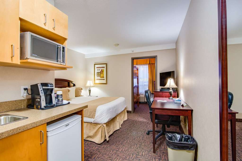 Peavine Inn & Suites High Prairie Номер фото