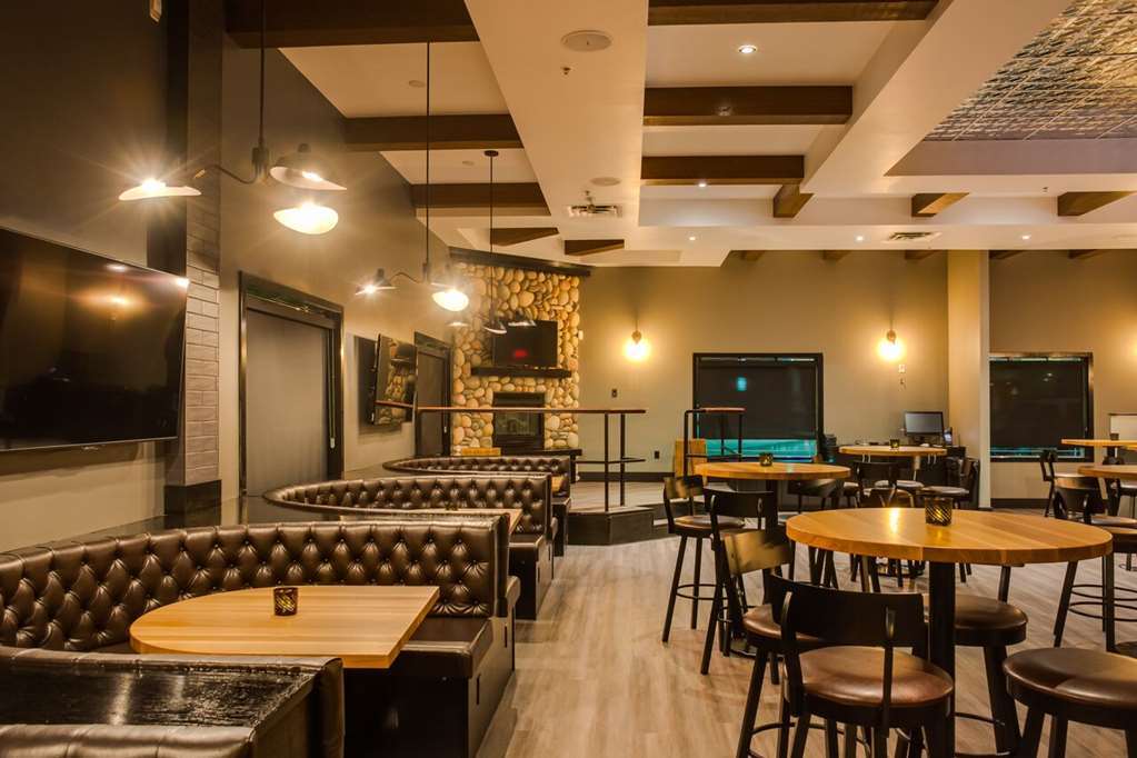 Peavine Inn & Suites High Prairie Ресторан фото