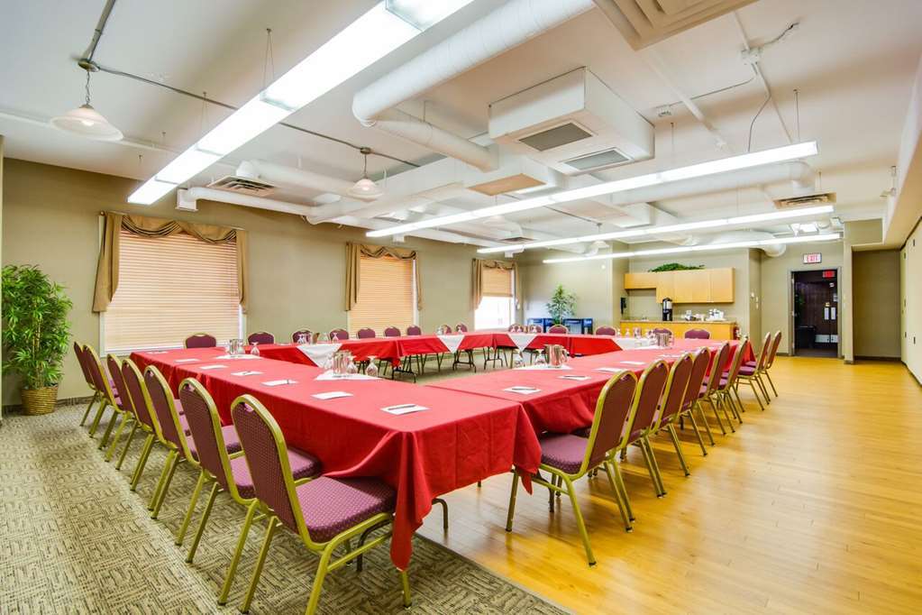 Peavine Inn & Suites High Prairie Удобства фото