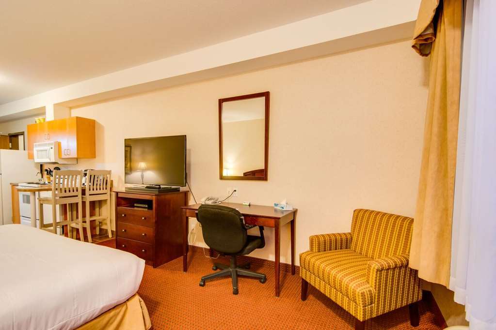 Peavine Inn & Suites High Prairie Номер фото